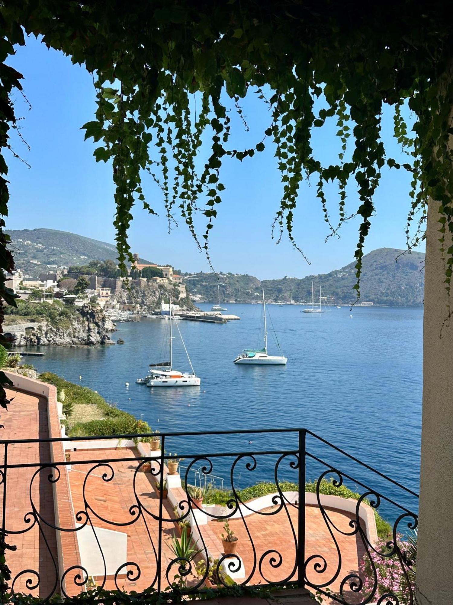 Hotel Carasco Lipari  Exterior foto
