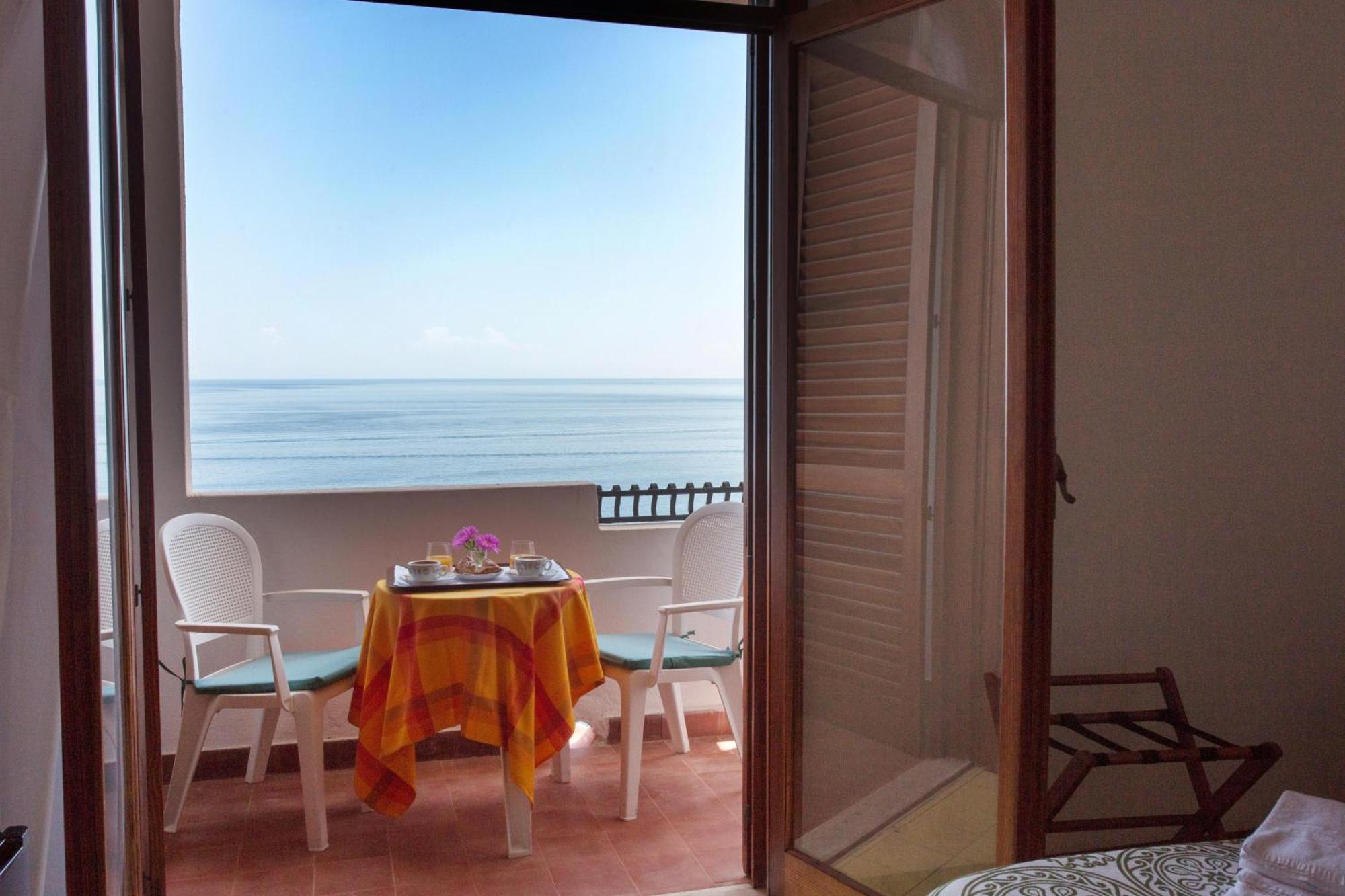 Hotel Carasco Lipari  Exterior foto